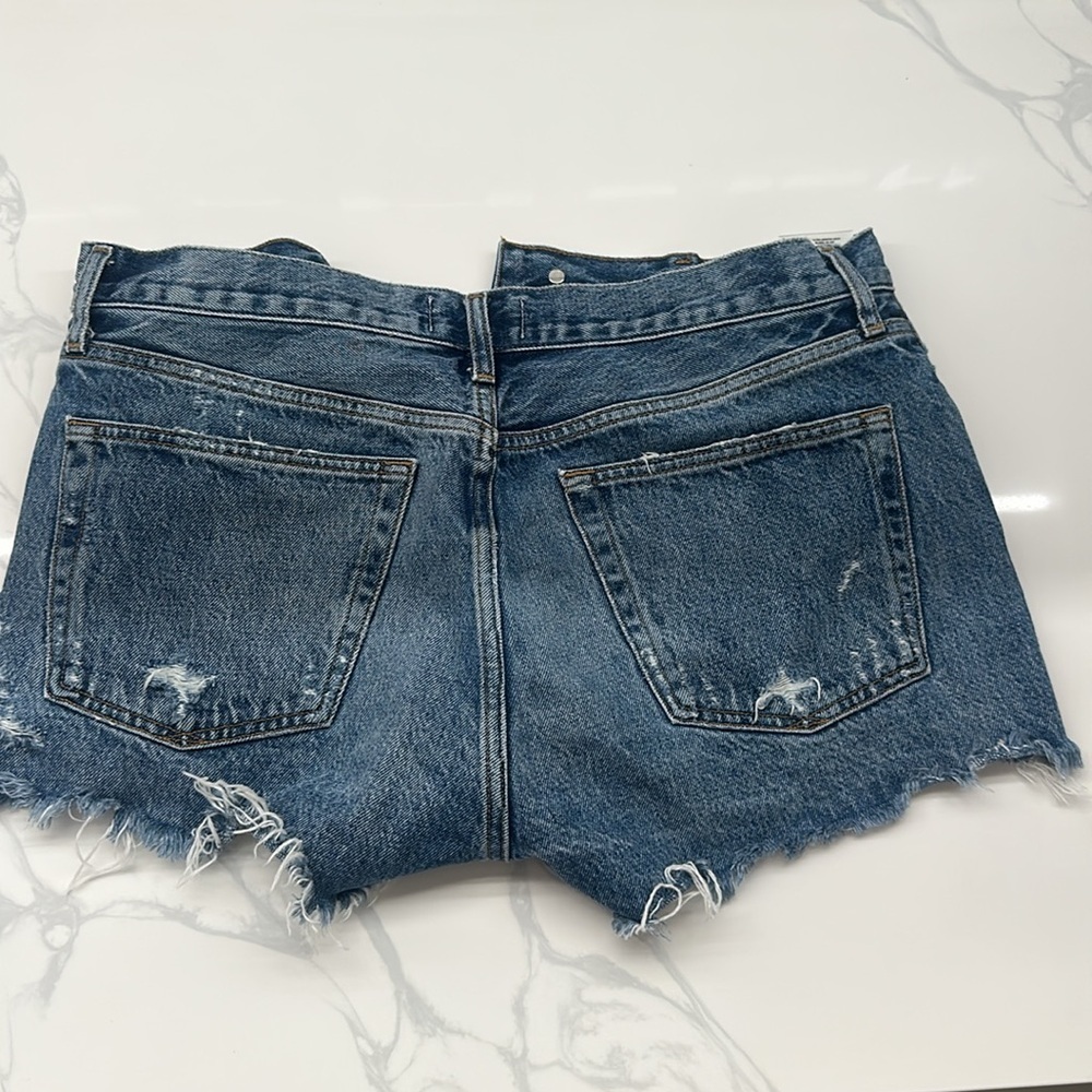 Agolde PARKER VINTAGE CUT OFF SHORT IN DARK SWAPMEET in size 29 - Picture 8 of 14